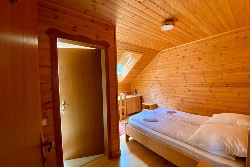 Platan Vendeghaz Villa Izvoare  Bagian luar foto